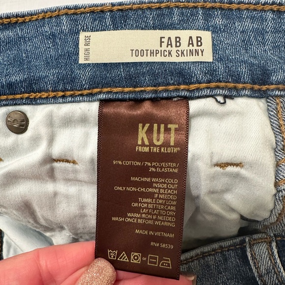 Kut from the Kloth Distressed Jeans - Picture 9 of 13